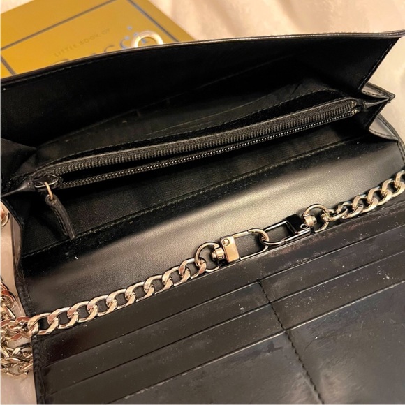 RARE GUCCI LEATHER CLIP WOC - Picture 5 of 8